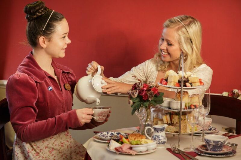 afternoon-tea-at-the-regency-tea-room