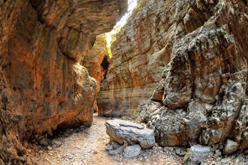 agia-galini-matala-imbros-gorge-frangokastelo-day-tour