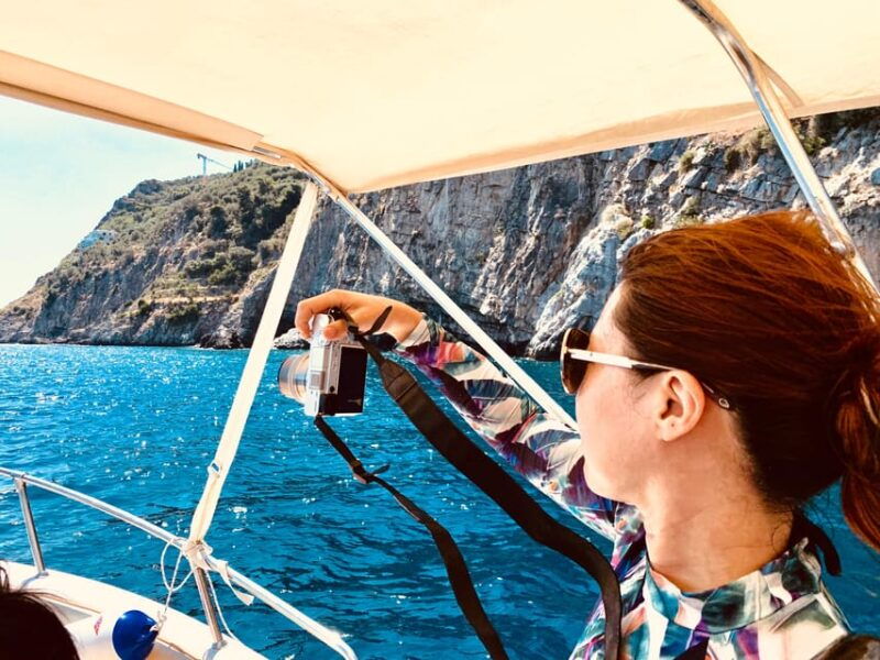amalfi-coast-rent-boat-in-salerno-without-license