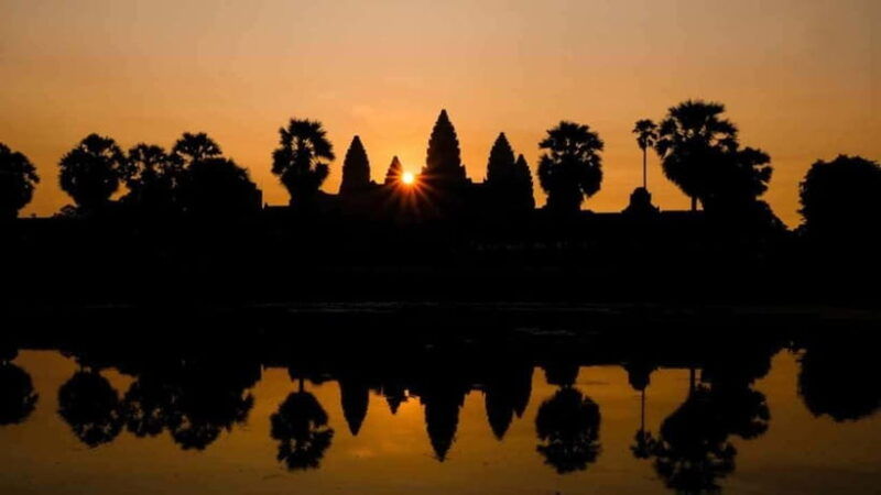 angkor-wat-sunrise-ta-prohm-and-bayon-temple-tour