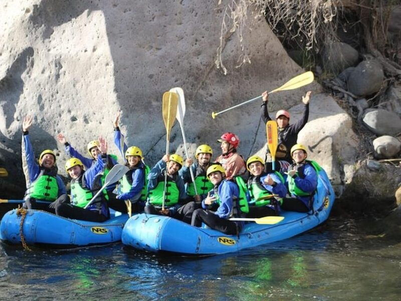 arequipa-canoeing-on-the-chili-river-adventure