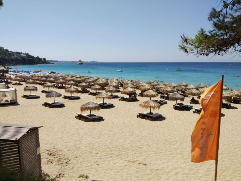 argostoli-port-shorex-to-makris-gialos-beach-relaxation