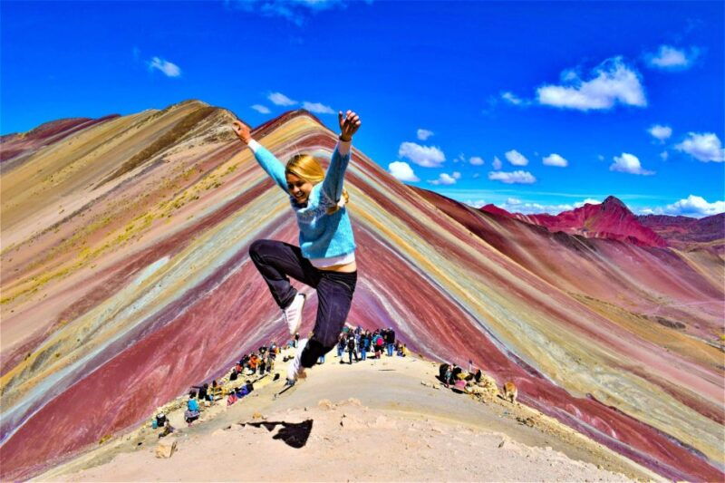 atv-rainbow-mountain-group-lunch