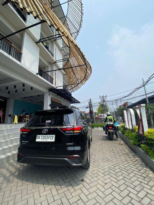 bali-beach-club-day-tour-and-nightlife-experience