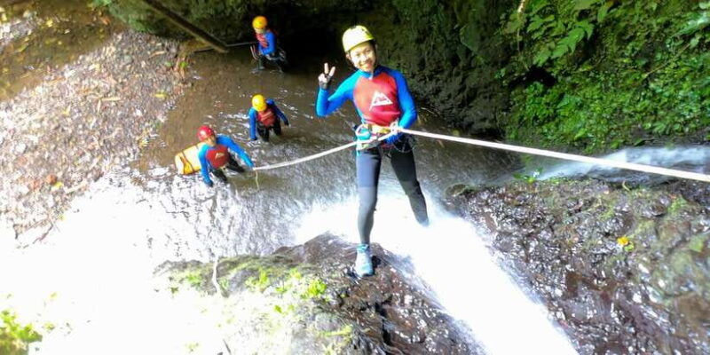 bali-gitgit-canyon-canyoning-trip-with-breakfast-and-lunch