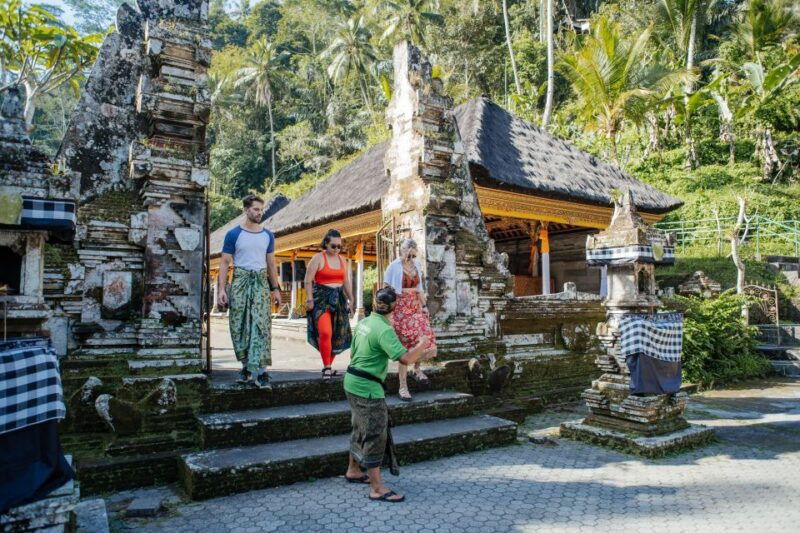 bali-hidden-canyon-waterfall-temples-small-group-tour