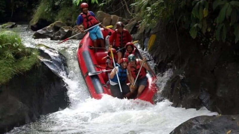 bali-telaga-waja-river-rafting-adventure-guide-tour-lunch
