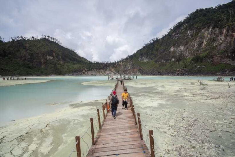 bandungs-natural-wonders-kawah-putih-and-beyond