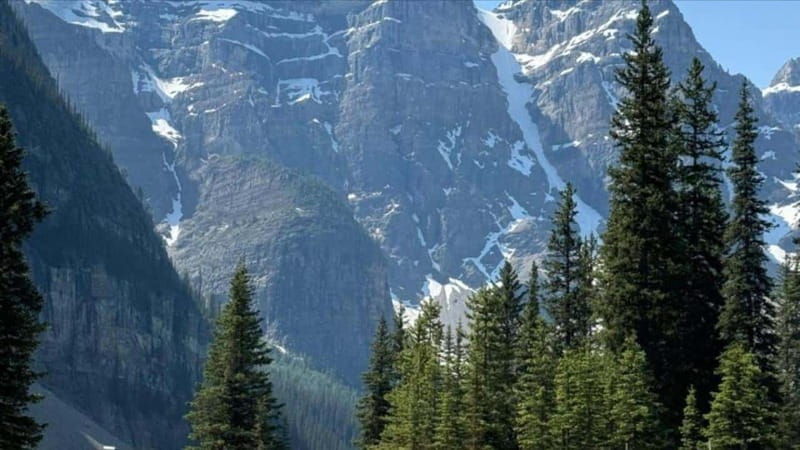 banff-lake-louise-moraine-emerald-lake-johnston-canyon-2