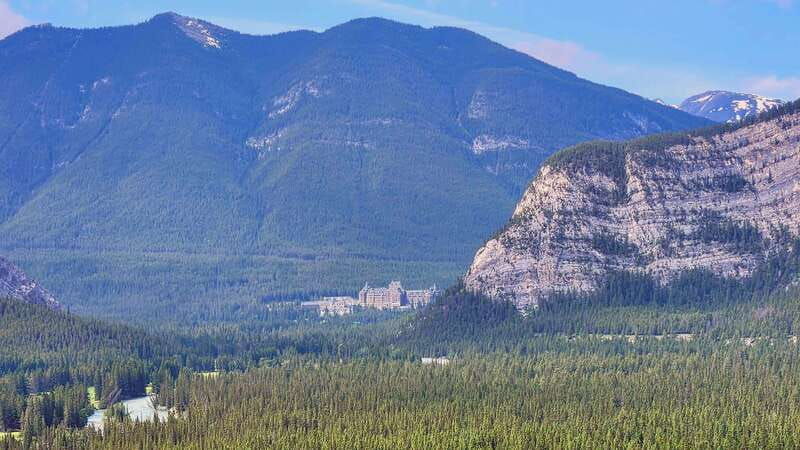 banff-private-full-day-tour-lake-louise-gondola-more
