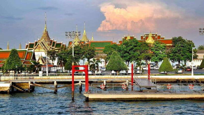 bangkok-chao-phraya-booze-cruise-with-unlimited-drinks