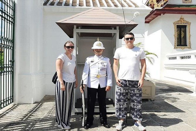 Bangkok City Sightseeing Tour with Grand Palace Private - Vibrant Chinatown and the Flower Market