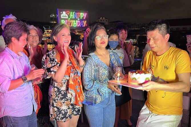 Bangkok Dinner Cruise with Intl Buffet, Live Music & Hotel Pickup - Analyzing the Cost and Value