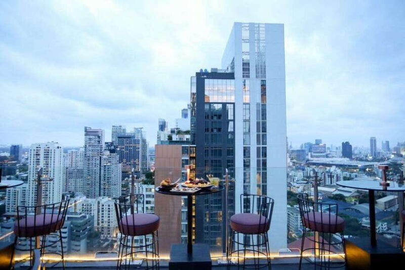 bangkok-mojjo-rooftop-lounge-bar-food-beverage-package