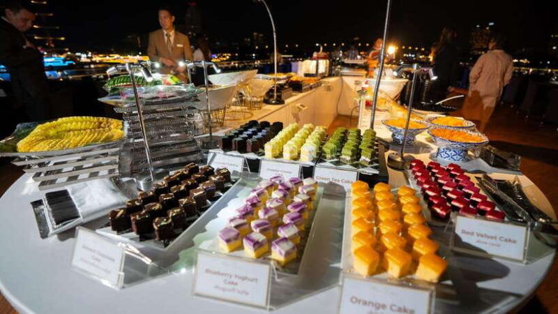 bangkok-opulence-luxury-dinner-cruise-with-hotel-transfer
