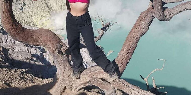 banyuwangi-ijen-blue-fire