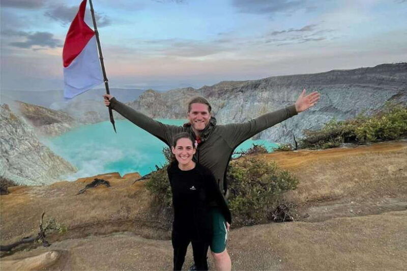 banyuwangi-ijen-volcano-guided-sunrise-hike-with-pickup