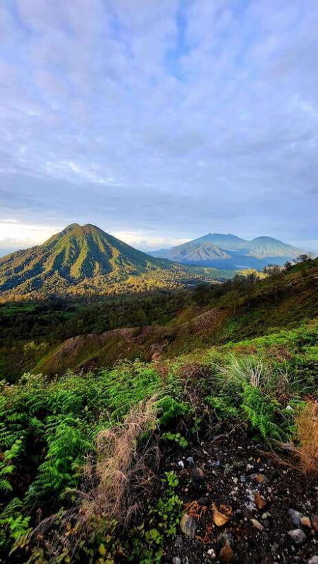 banyuwangi-mt-ijen-with-local-guide-and-transfer-service