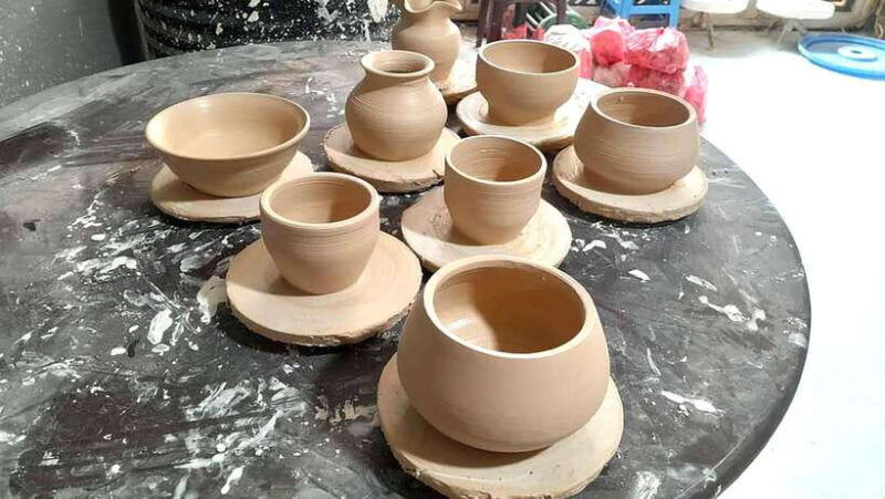 bat-trang-pottery-ceramics-class-in-hanois-old-quarter-vn