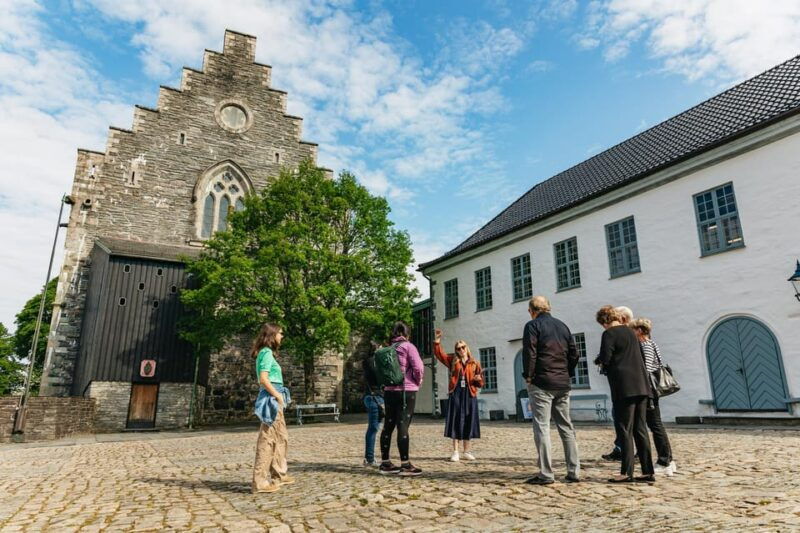 bergen-past-present-small-group-guided-walking-tour
