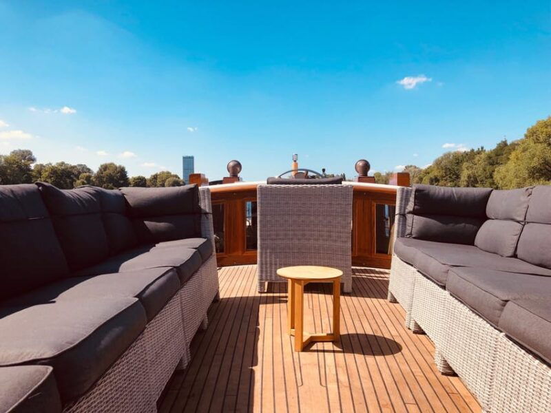 berlin-evening-yacht-cruise-with-aperitif-optional-dinner