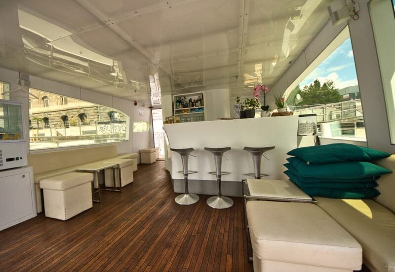 berlin-exclusive-boat-tour-on-a-solar-powered-catamaran