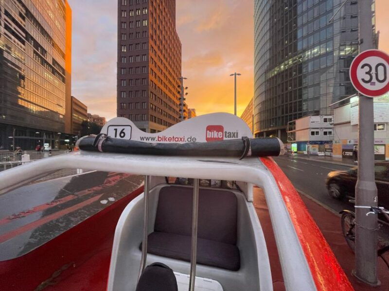 berlin-private-sightseeing-tour-with-guide-in-an-e-rickshaw