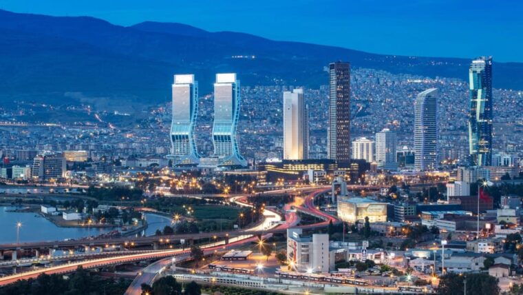 best-of-izmir-private-walking-tour-with-a-local