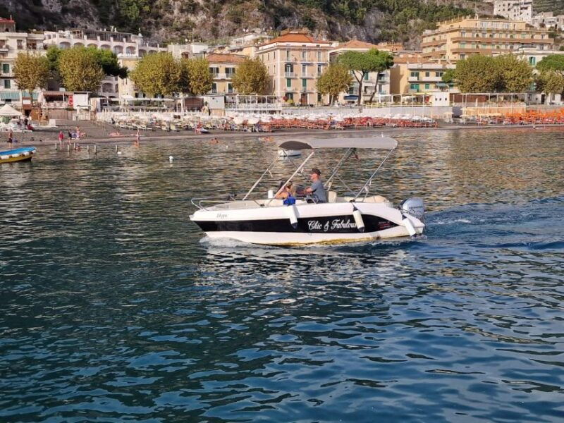 boat-rental-discover-beaches-caves-and-hidden-coves-3