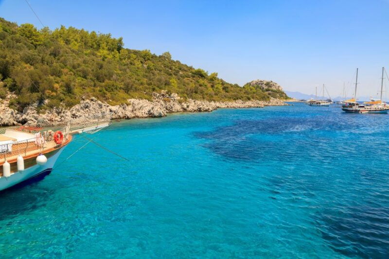 bodrum-pirate-boat-cruise-incl-lunch-and-drinks