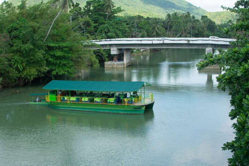 bohol-loboc-river-buffet-lunch-cruise-with-private-transfer