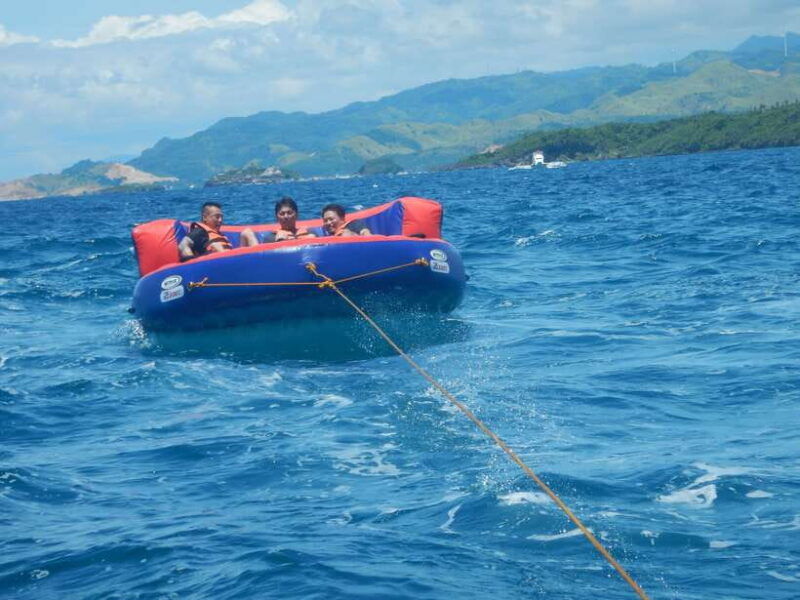 boracay-flying-donut-water-tubing-experience