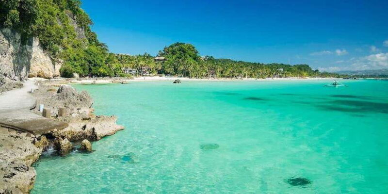 boracay-island-hopping-parasailing-sharedtour