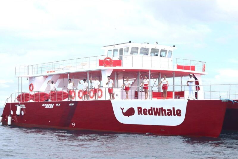 boracay-red-whale-party-cruise-w-snacks-water-activities