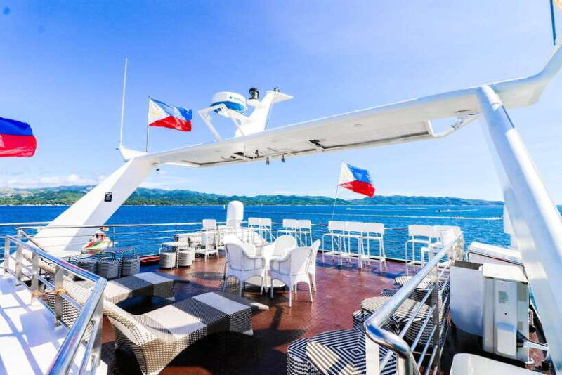 boracay-scenic-sunset-cruise-with-live-music