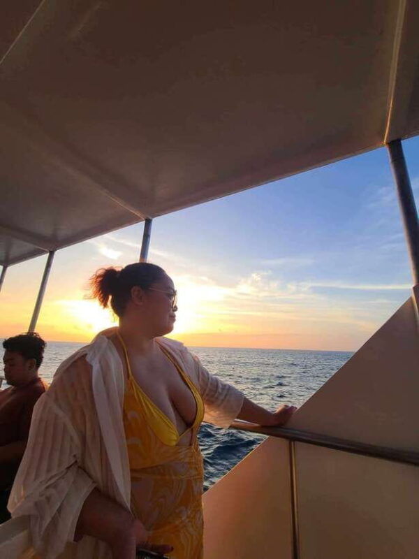 boracay-sunset-boat-party-experience