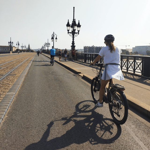 bordeaux-by-gravel-bike-historic-center-vineyards