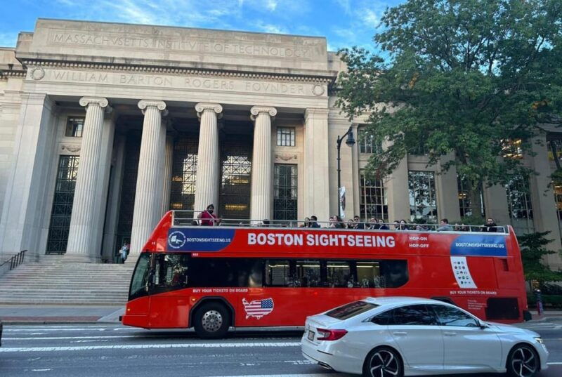 boston-hop-on-hop-off-all-day-boston-sightseeing-tour