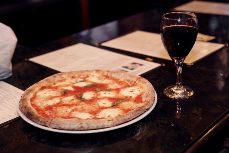 boston-north-end-pizza-walking-tour-with-3-slices-cannoli