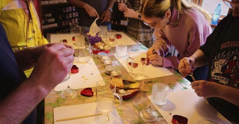 bucharest-soy-candle-pouring-workshop-in-city-center