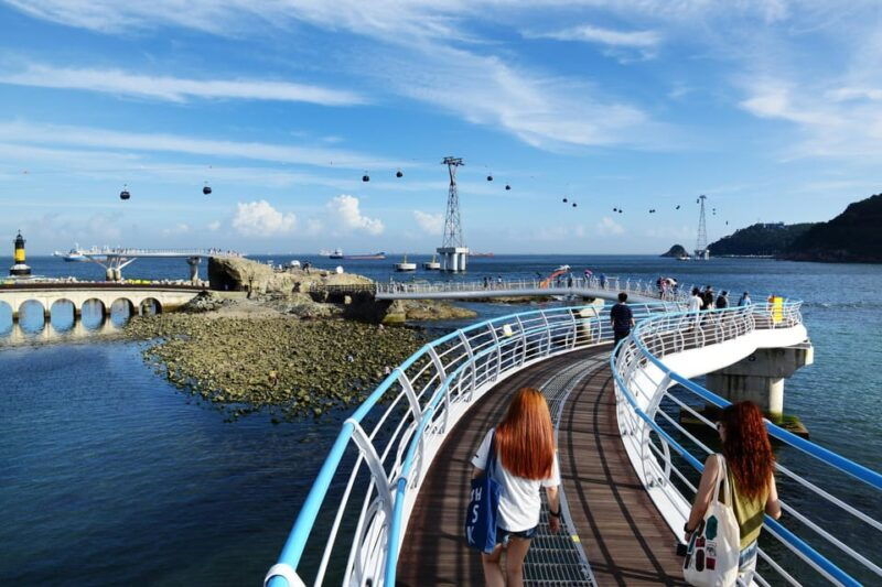 busan-sky-capsule-huinnyeoul-gamcheon-songdo-night-view