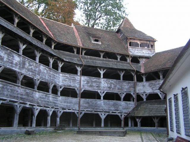 bv01-city-tour-brasov-in-english-secrets-of-kronstadt-2