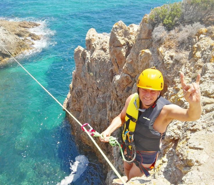 cagliari-professional-guided-coasteering-shore-excursion