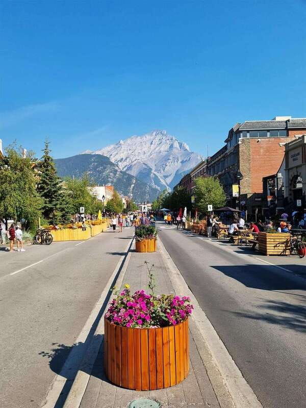 calgary-banff-gondola-lake-louise-and-emerald-lake-tour