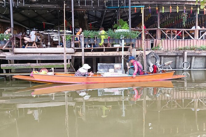Canals of Bangkok private tour - Food and Refreshments: Tasting Bangkok