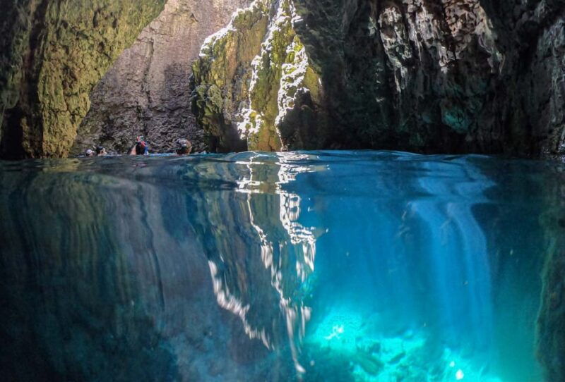 cape-kamenjak-sea-cave-kayak-tour