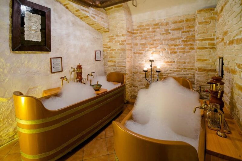 caroline-bernard-beer-spa-prague-with-beer-massage-option