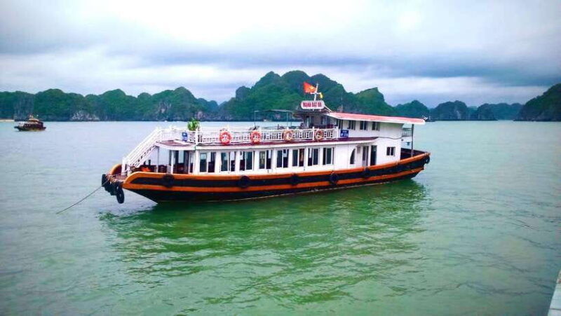 cat-ba-2d1n-lan-ha-bay-ha-long-bay-with-plankton-excursion