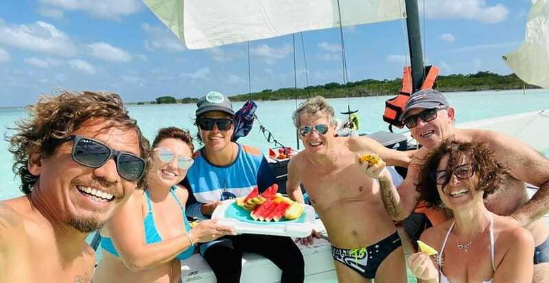 catamaran-through-the-bacalar-lagoon-and-make-new-friends