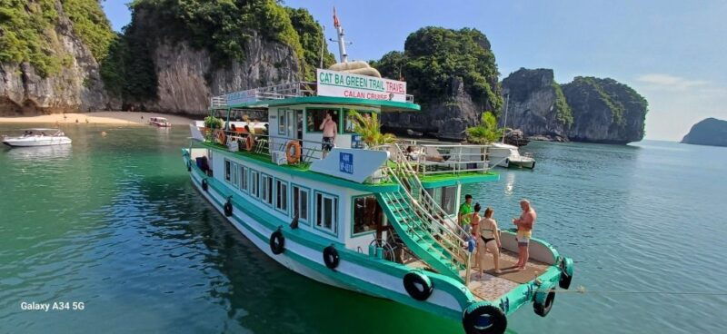 catba-island-one-day-lan-ha-bay-with-cat-ba-expedition